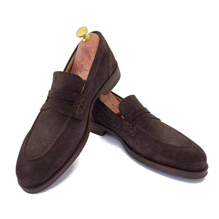 MEN'S BLACK MOCCASIN WITH TASSELS