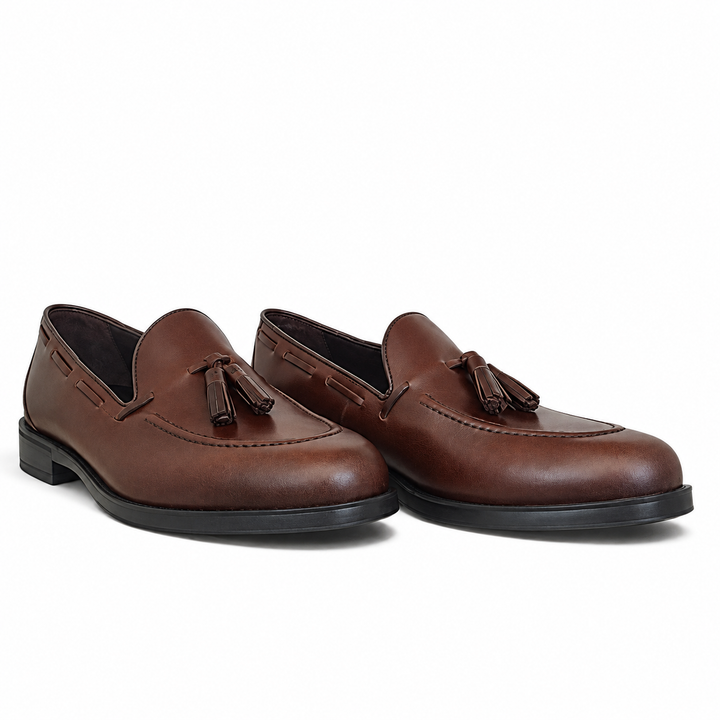 MEN'S BLACK MOCCASIN WITH TASSELS